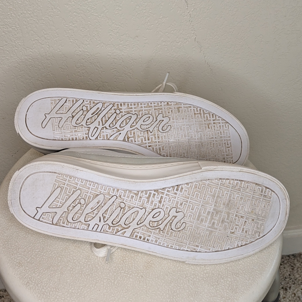 Tommy Hilfiger Black and White Casual Sneakers - Picture 6 of 8